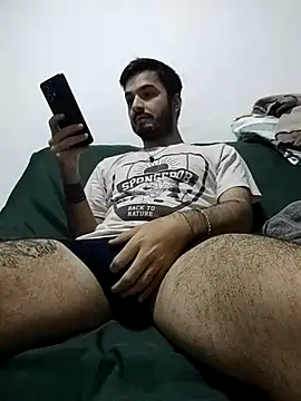 ositodebarrioo online show from July 18, 9:09 pm