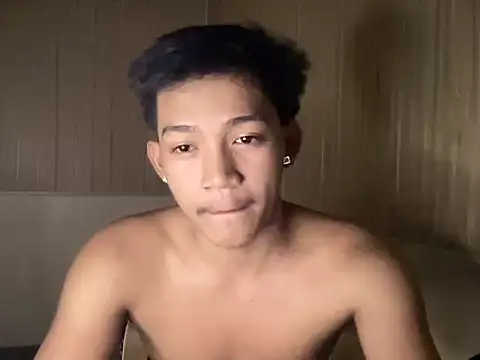 YourcumBoy77 online show from July 5, 3:30 pm