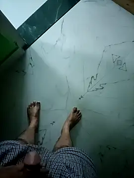 subhjann12 online show from July 7, 4:01 am