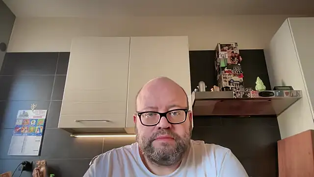 theitalianbear online show from January 14, 1:49 pm