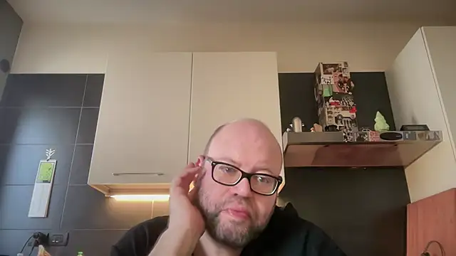 theitalianbear online show from March 7, 4:16 pm