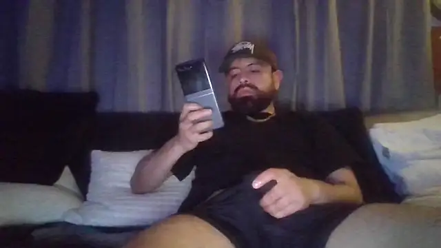 Snapshot of DRHUNGRX chatting on February 15, 12:22 pm DRHUNGRX online show from February 15, 12:22 pm