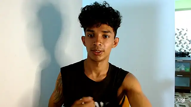 Snapshot of _dannyaldana_ chatting on October 23, 7:56 am  dannyaldana  online show from October 23, 7:56 am