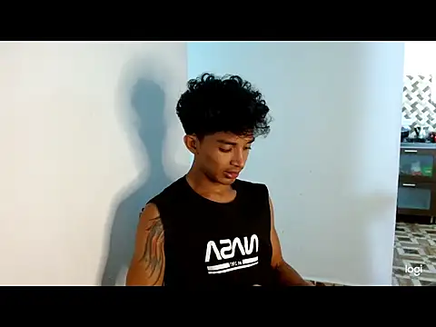 Snapshot of _dannyaldana_ chatting on October 24, 10:28 am  dannyaldana  online show from October 24, 10:28 am