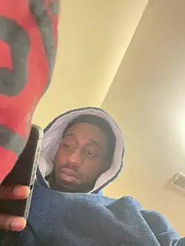 Snapshot of SkinnymanwithBbc chatting on February 13, 7:45 am SkinnymanwithBbc online show from February 13, 7:45 am