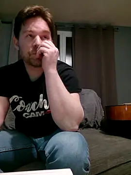 tom sauwer online show from March 12, 1:57 am