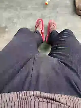 Snapshot of bigh96dik chatting on January 27, 7:24 am bigh96dik online show from January 27, 7:24 am