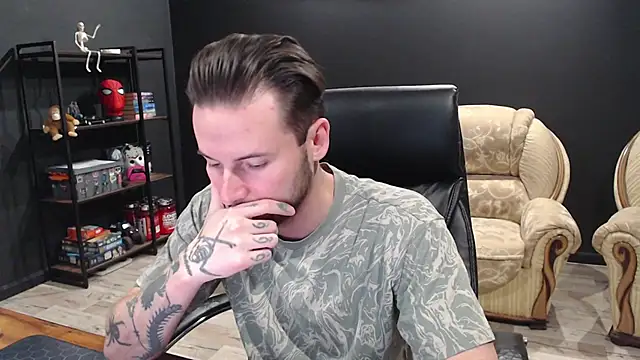 MihasikD online show from November 19, 10:15 am