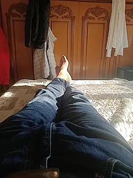 Bobby967 online show from November 25, 9:44 am