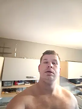 Snapshot of Milda121 chatting on January 10, 7:25 am Milda121 online show from January 10, 7:25 am