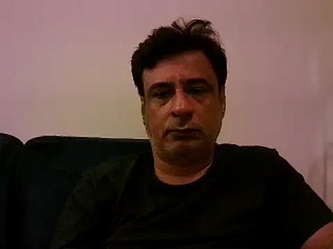 Snapshot of desipapaxxx chatting on December 10, 9:00 pm desipapaxxx online show from December 10, 9:00 pm