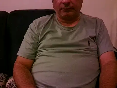 Snapshot of desipapaxxx chatting on January 19, 6:43 pm desipapaxxx online show from January 19, 6:43 pm