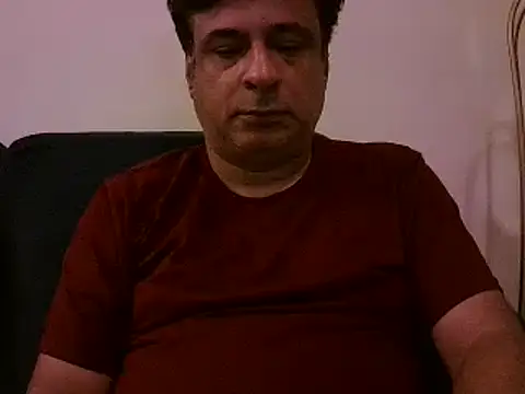 Snapshot of desipapaxxx chatting on March 12, 6:00 pm desipapaxxx online show from March 12, 6:00 pm