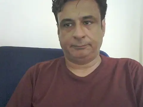 Snapshot of desipapaxxx chatting on October 10, 9:03 am desipapaxxx online show from October 10, 9:03 am