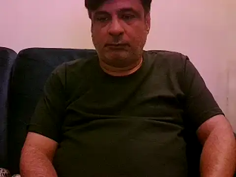 Snapshot of desipapaxxx chatting on January 20, 6:53 pm desipapaxxx online show from January 20, 6:53 pm