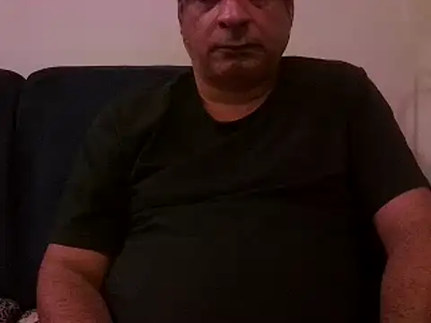 Snapshot of desipapaxxx chatting on January 24, 6:35 pm desipapaxxx online show from January 24, 6:35 pm