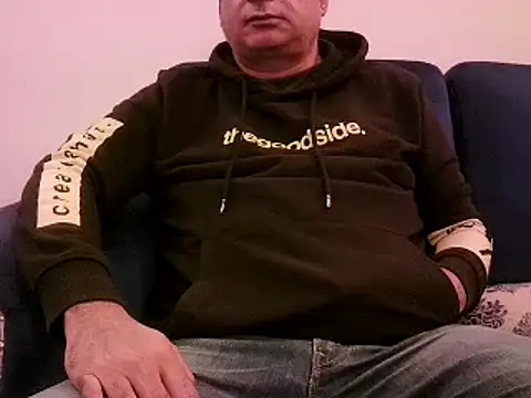 Snapshot of desipapaxxx chatting on January 5, 1:58 pm desipapaxxx online show from January 5, 1:58 pm