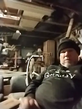 Reddog833 online show from February 12, 7:25 am