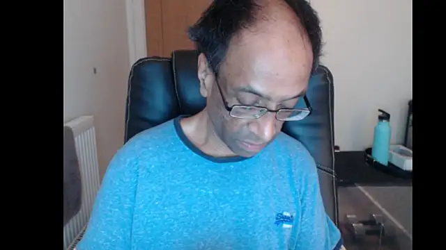 rauncher1 online show from April 7, 8:36 am