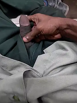 rocksred1 online show from April 17, 6:21 pm