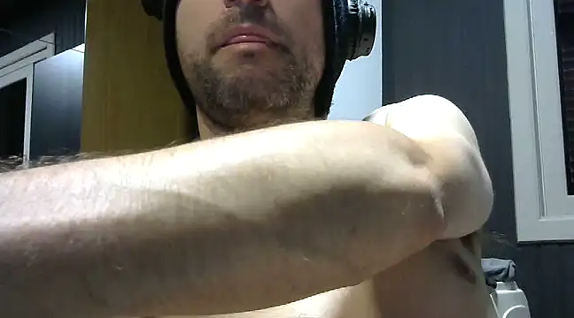 gauchors20 online show from December 29, 10:56 am