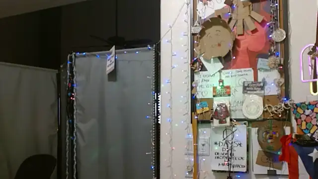 Snapshot of mycock2474u chatting on January 29, 9:01 am mycock2474u online show from January 29, 9:01 am