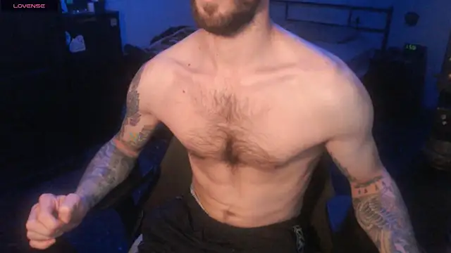 SexxxyLouis online show from November 4, 9:21 am