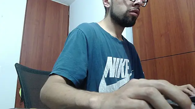 fvckolombianguyy online show from February 23, 2:14 am