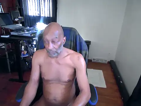 longdick4you8686 online show from January 27, 2:35 pm