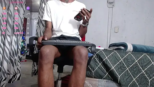 kilian xx online show from December 14, 11:06 am