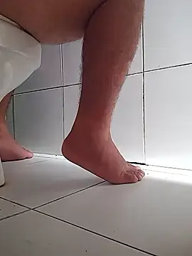 tarra122 online show from April 8, 1:42 pm