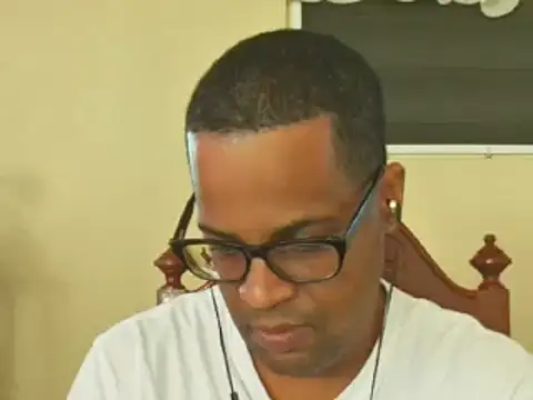 thesugar32 online show from November 10, 1:05 pm