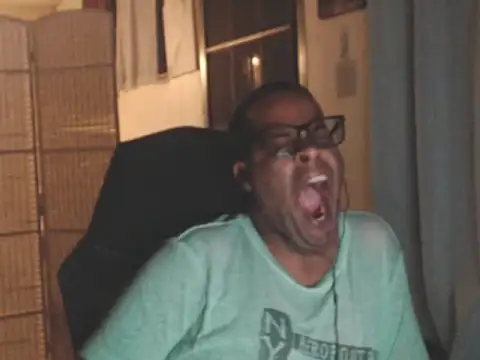 thesugar32 online show from April 21, 2:51 am