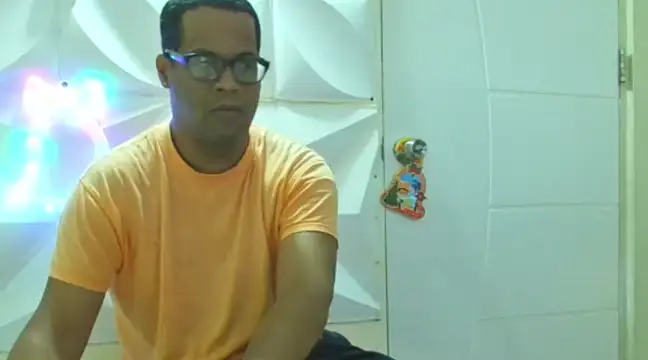 thesugar32 online show from December 28, 12:47 pm