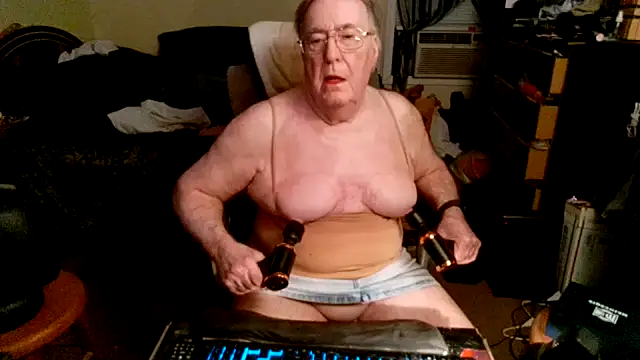 Toastir online show from November 6, 9:40 pm