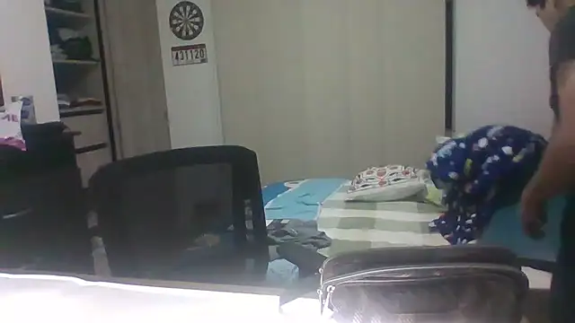 Snapshot of michelangelus2000 chatting on October 20, 4:27 am michelangelus2000 online show from October 20, 4:27 am