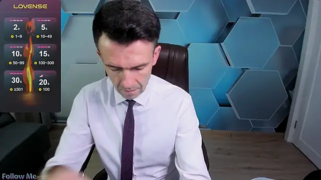 SteveTiger online show from November 17, 11:46 am