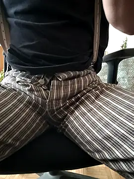 Justforoneday online show from November 25, 12:18 pm