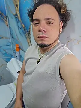 latinoflpr online show from April 18, 9:47 pm