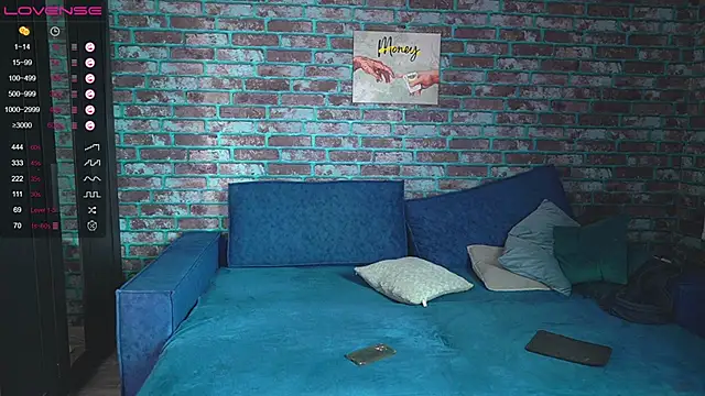 Snapshot of mark_normal chatting on January 12, 11:04 pm mark normal online show from January 12, 11:04 pm