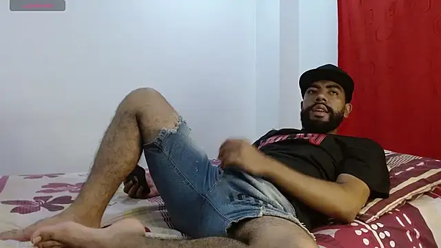 Snapshot of Aroon_Stonne chatting on January 26, 2:03 am Aroon Stonne online show from January 26, 2:03 am