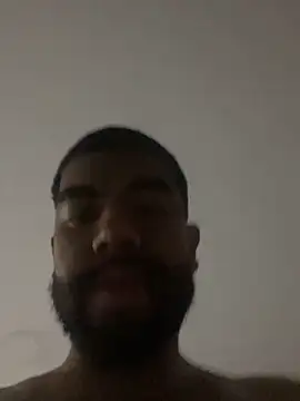 Snapshot of Aroon_Stonne chatting on October 8, 5:01 am Aroon Stonne online show from October 8, 5:01 am