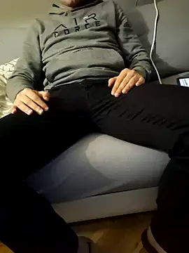 praqun2021 online show from January 7, 6:02 pm