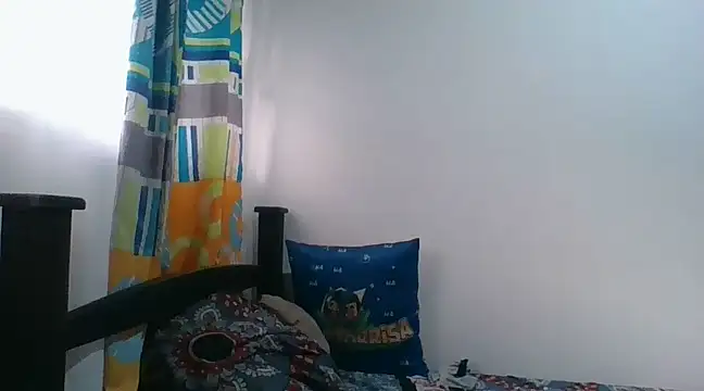 Snapshot of alisterxxx chatting on December 19, 11:39 am alisterxxx online show from December 19, 11:39 am