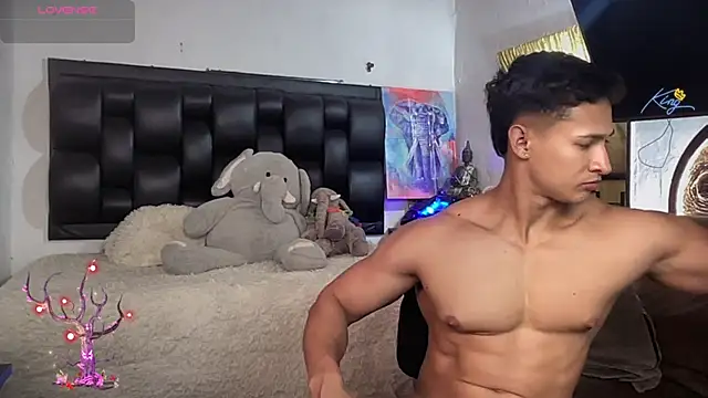 BenjaminCooperk online show from June 2, 3:07 am