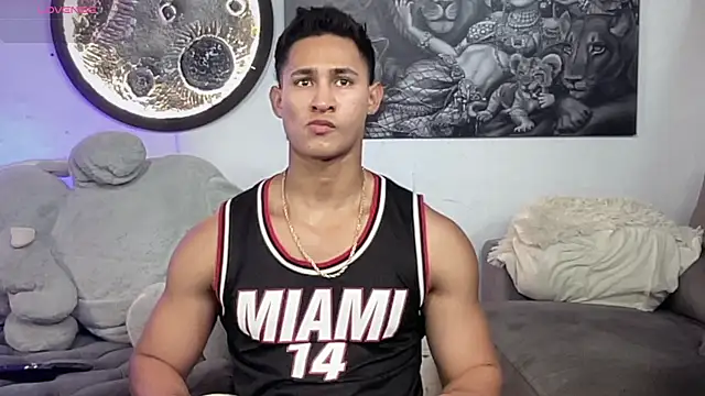 BenjaminCooperk online show from April 11, 6:09 am