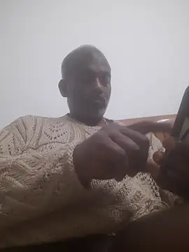 strongguyindia online show from November 30, 7:38 pm