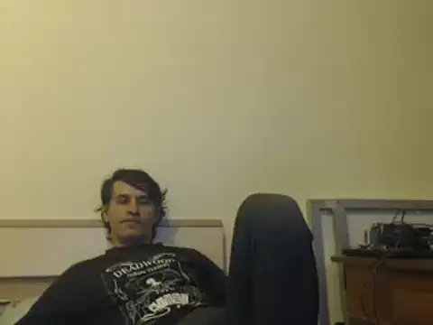 yvesstorm1 online show from January 18, 6:43 pm