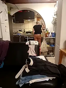 Kw8585kw online show from December 15, 5:15 am