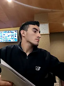 TommyMomentum online show from April 19, 5:40 am